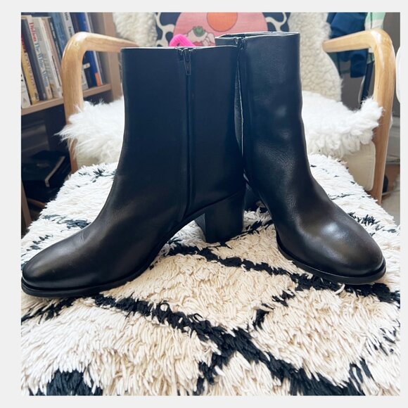 ANTHROPOLOGIE - Leather Heeled Ankle Boots - Picture 4 of 7